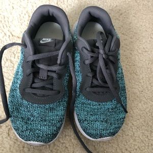 Nike Shoes for girls